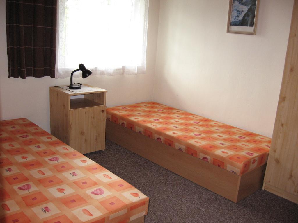Dusan Stola Room photo